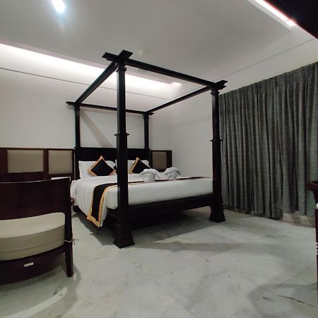 Hotel Saratharajans Madurai Buitenkant foto