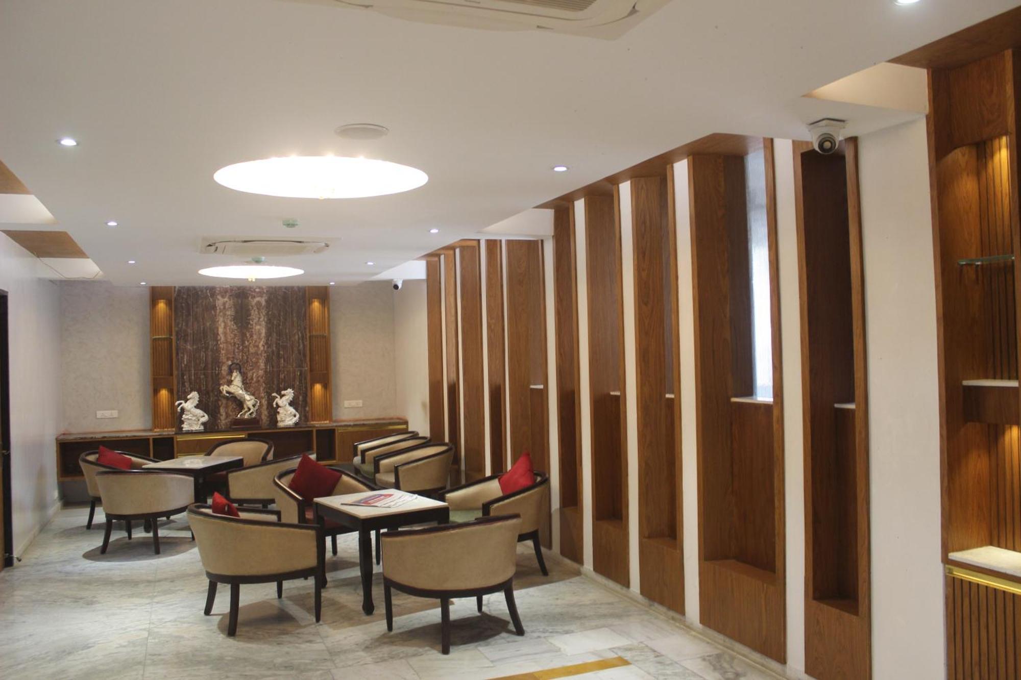 Hotel Saratharajans Madurai Buitenkant foto