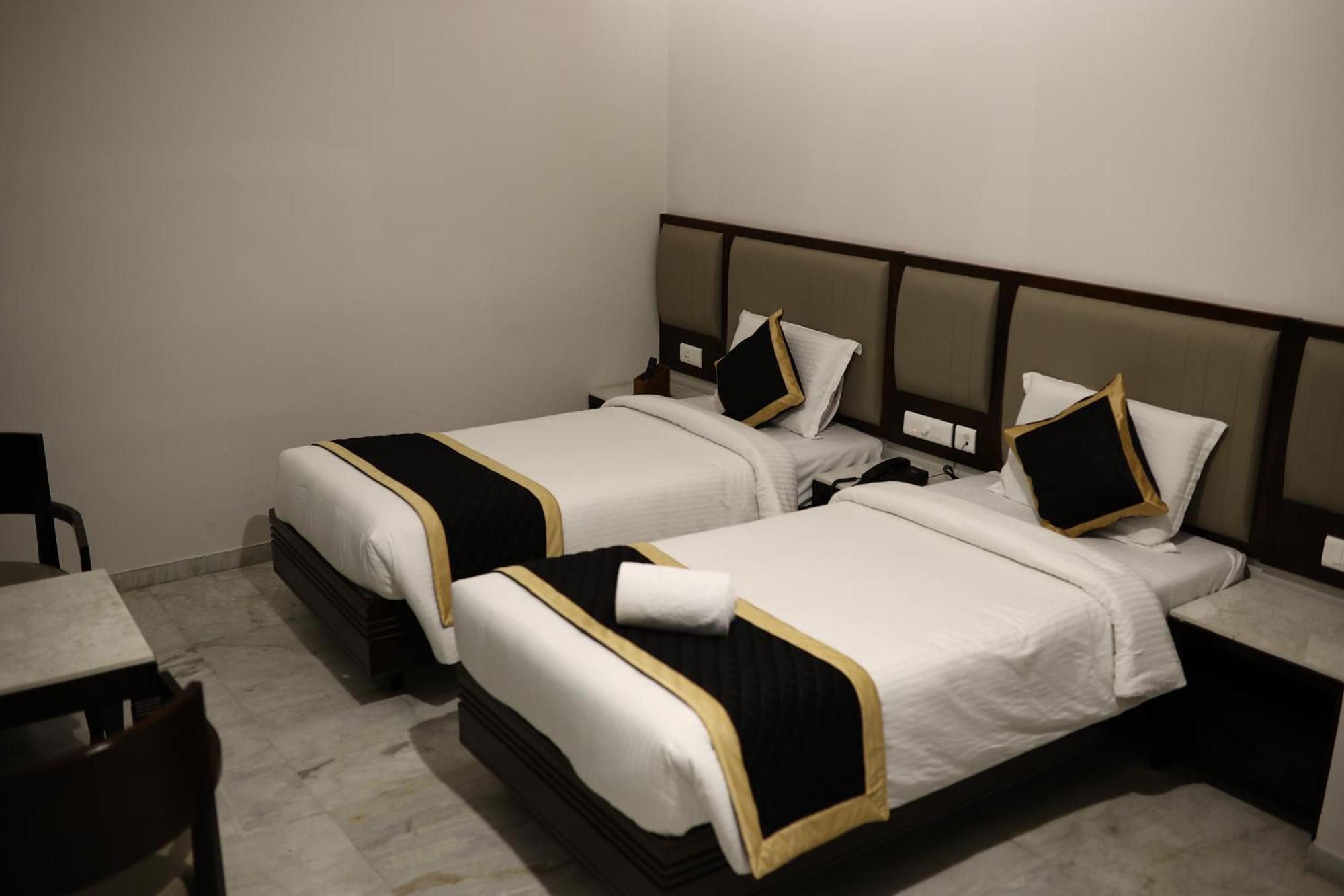 Hotel Saratharajans Madurai Buitenkant foto